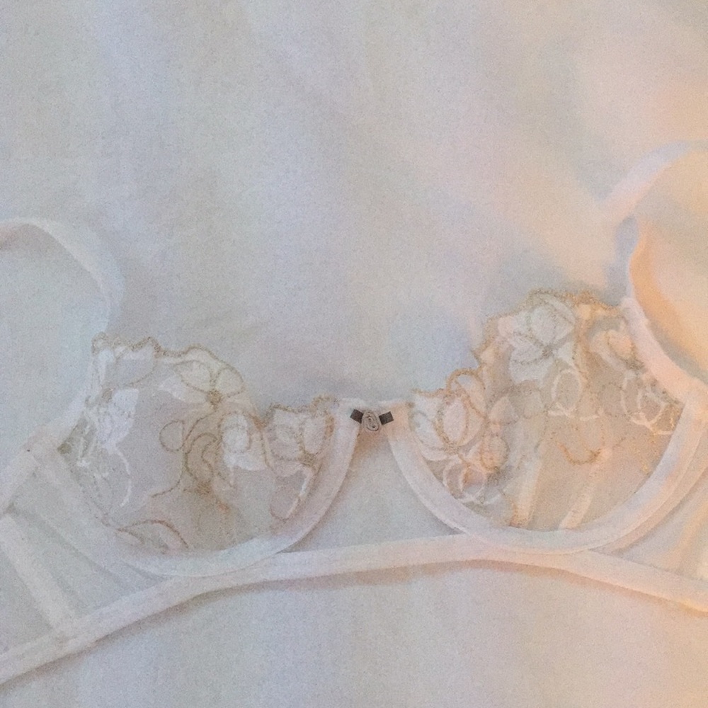 Urban outfitters 32 b bra never worn